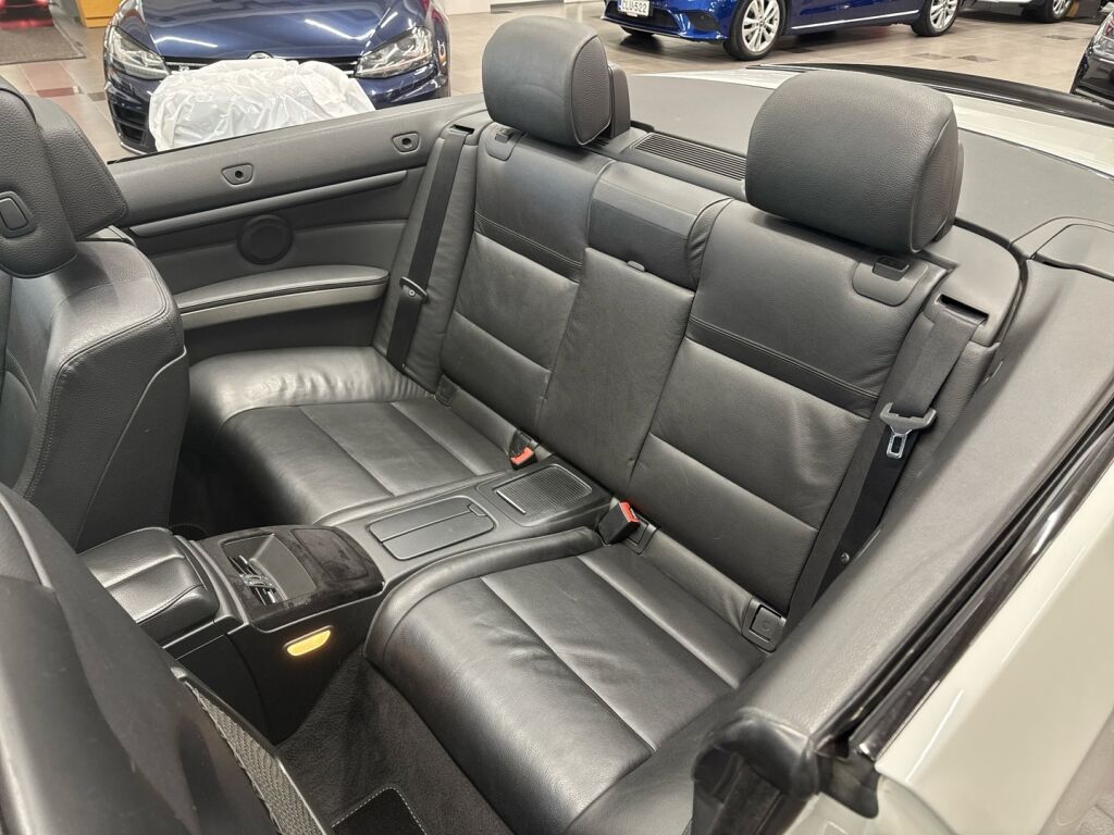 BMW 320 2011 Valkoinen