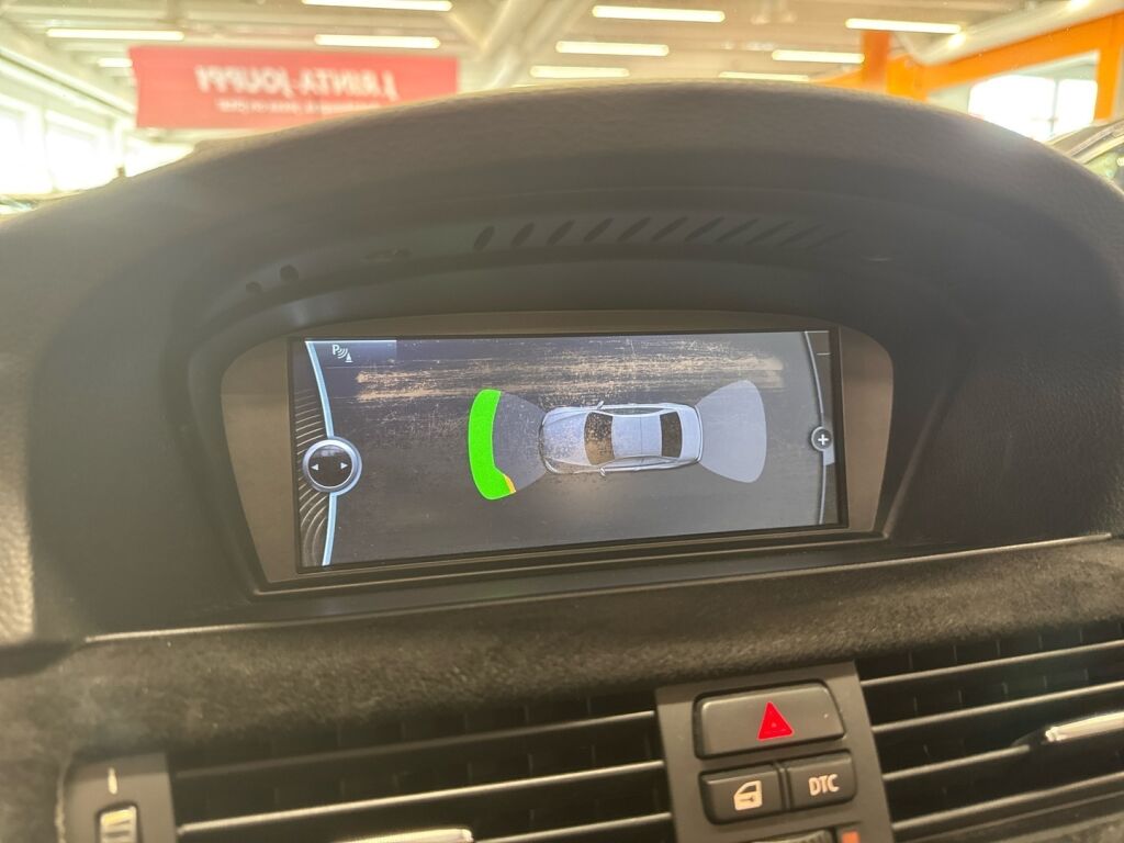 BMW 320 2011 Valkoinen