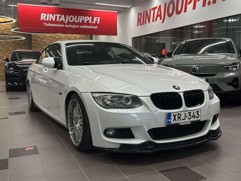 BMW 320 2011 Valkoinen