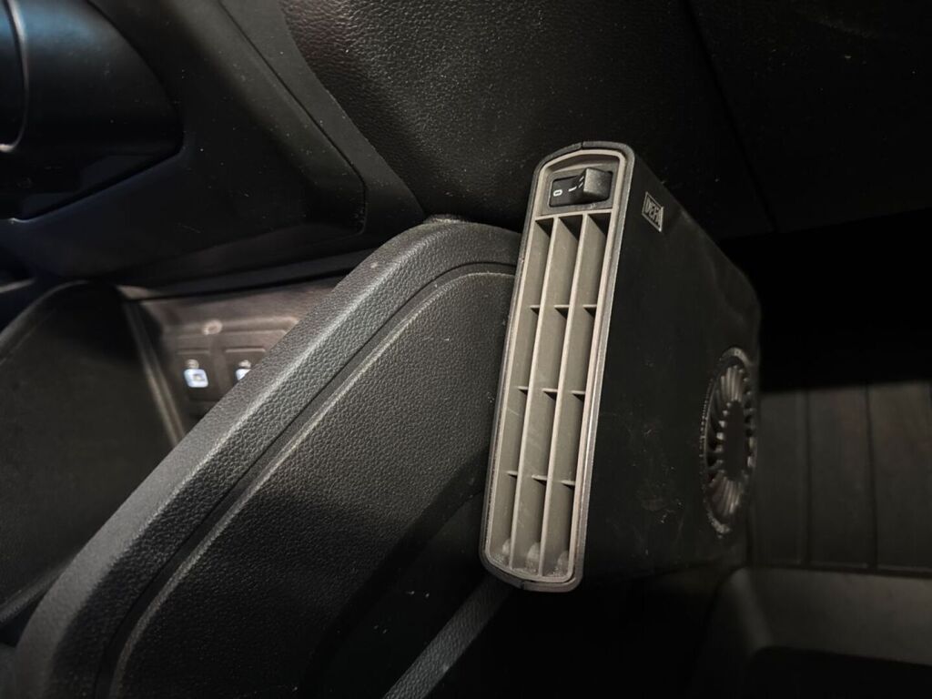 Dacia Duster 2022 Valkoinen