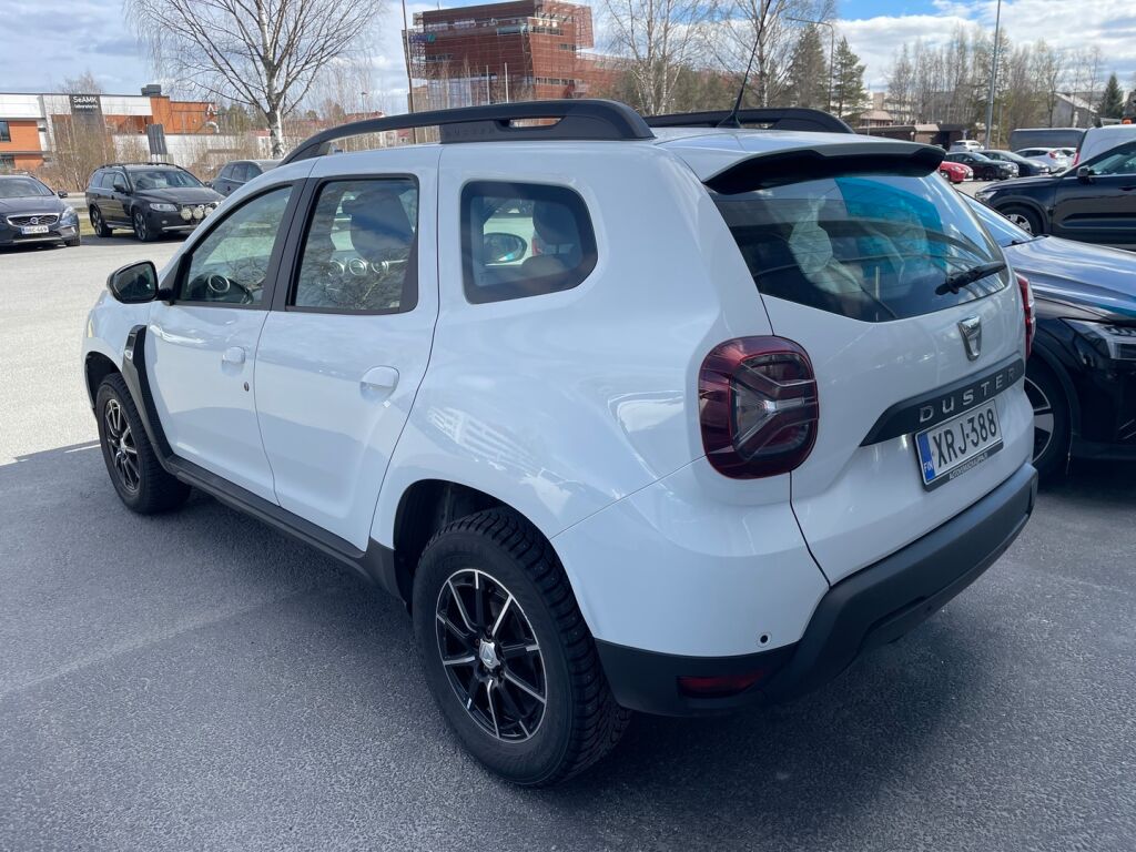 Dacia Duster 2022 Valkoinen