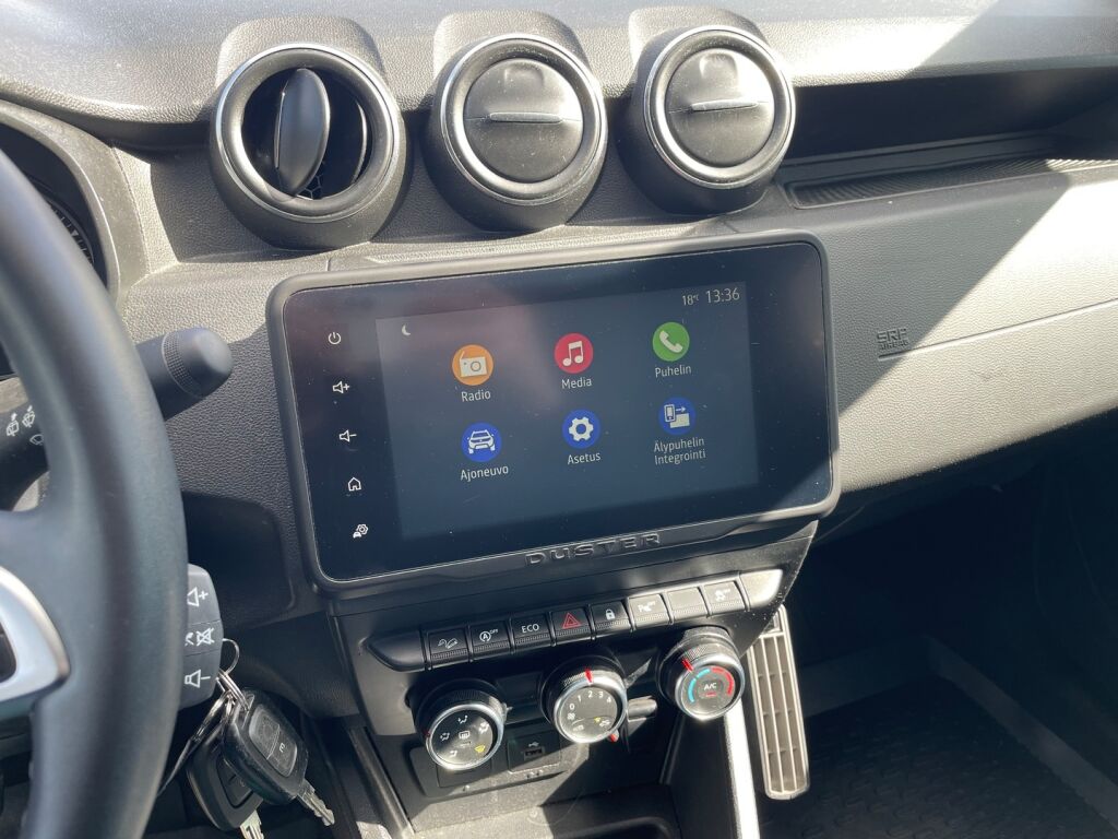 Dacia Duster 2022 Valkoinen