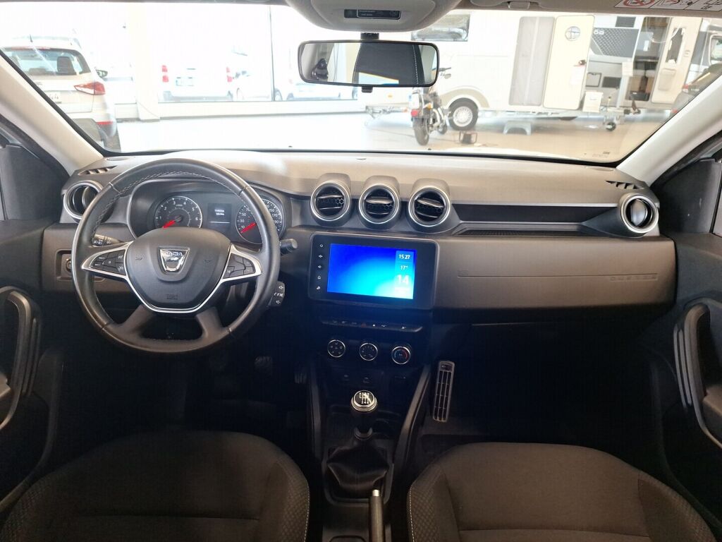 Dacia Duster 2022 Valkoinen