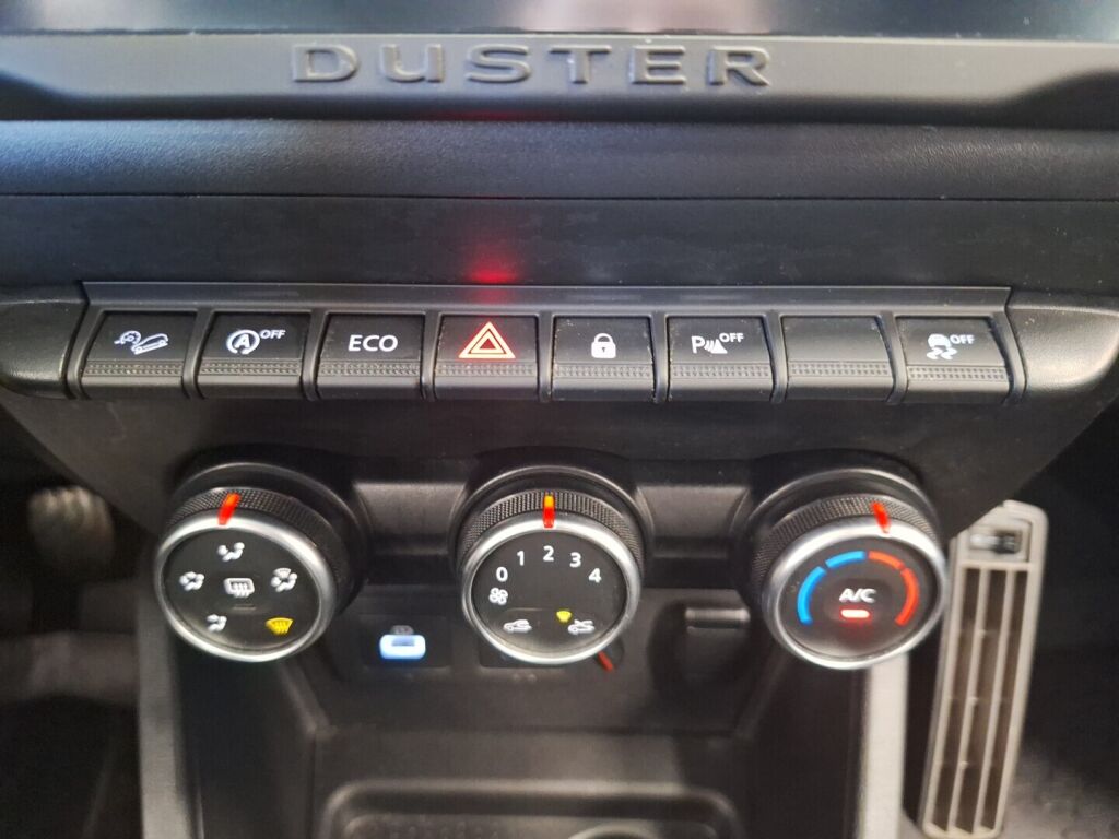 Dacia Duster 2022 Valkoinen