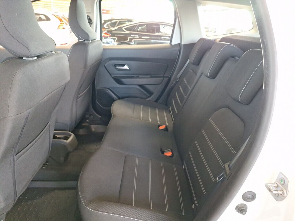 Dacia Duster 2022 Valkoinen