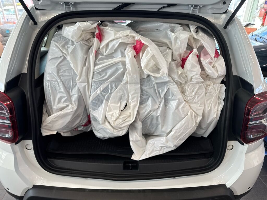 Dacia Duster 2022 Valkoinen