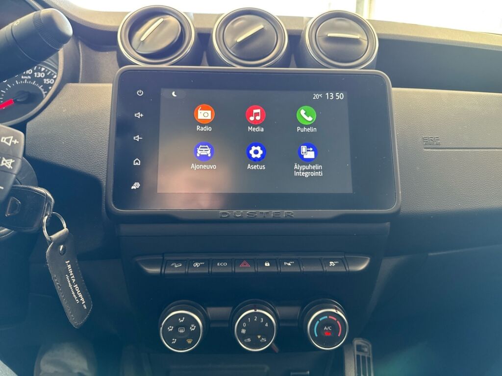 Dacia Duster 2022 Valkoinen