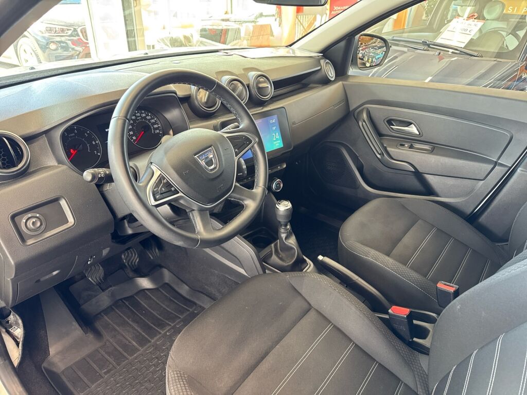 Dacia Duster 2022 Valkoinen