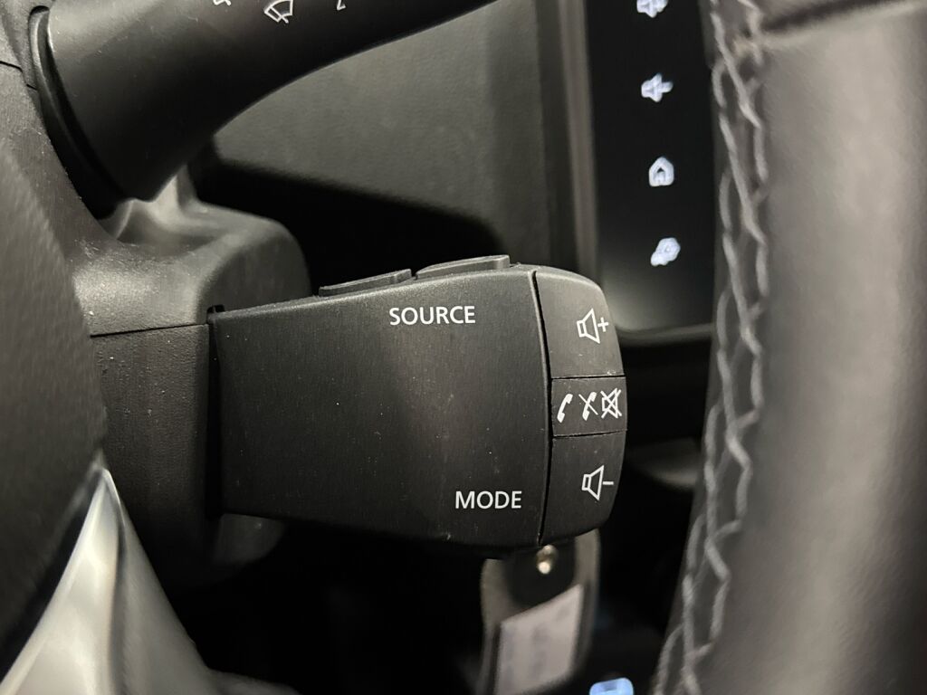 Dacia Duster 2022 Valkoinen