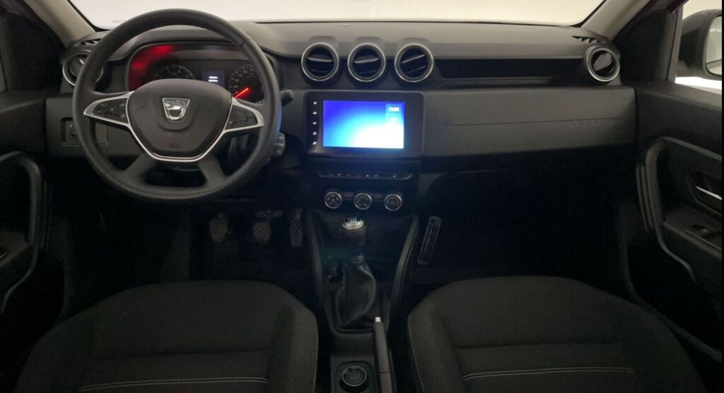 Dacia Duster 2022 Valkoinen