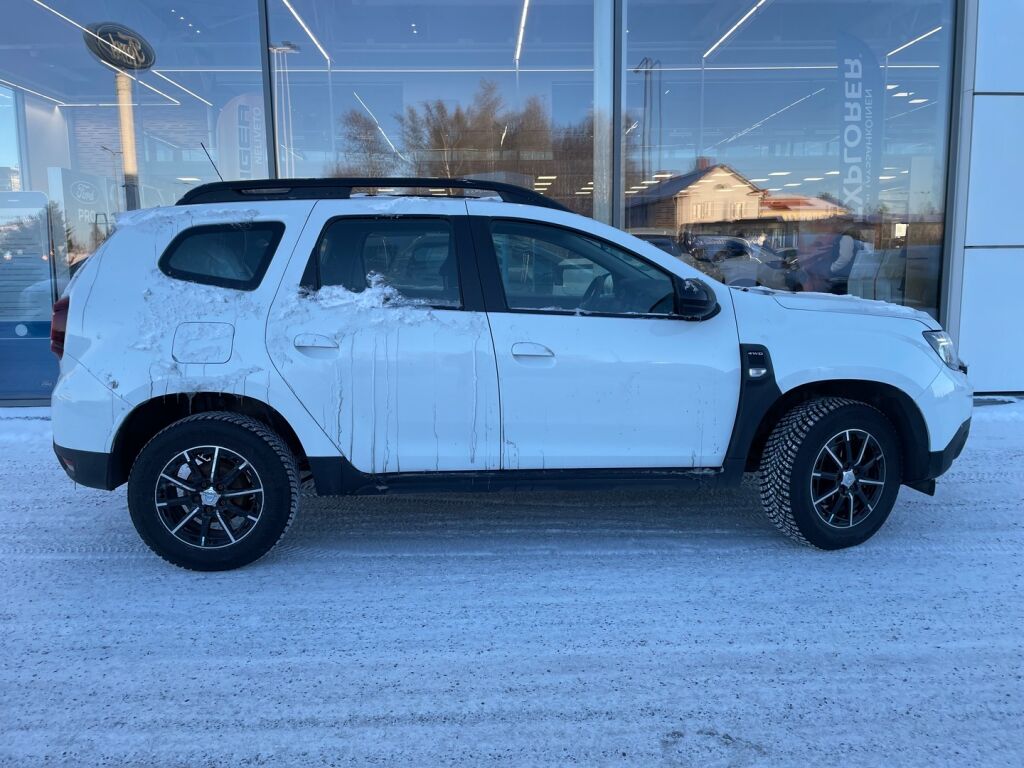 Dacia Duster 2023 Valkoinen
