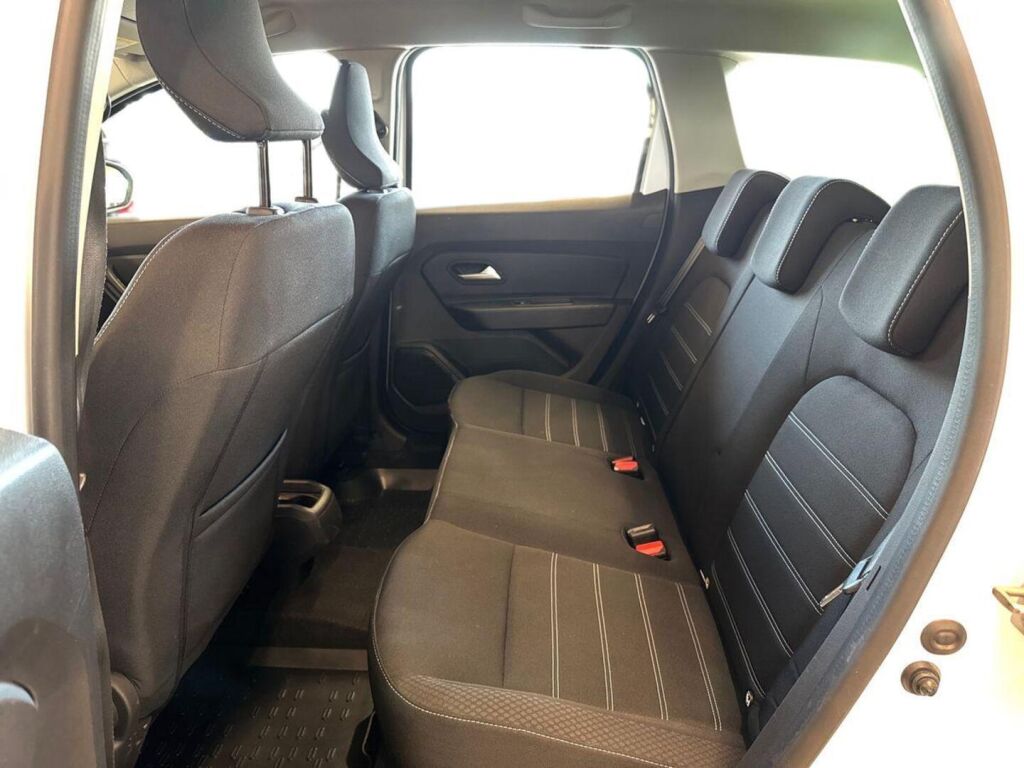 Dacia Duster 2022 Valkoinen