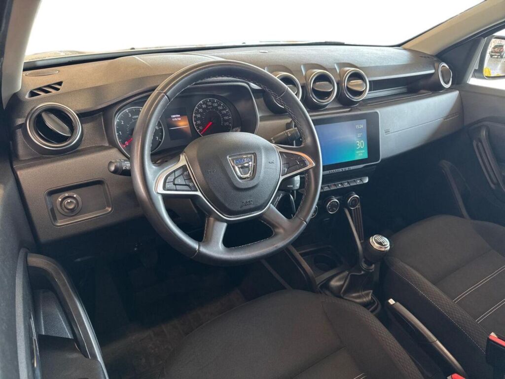Dacia Duster 2022 Valkoinen