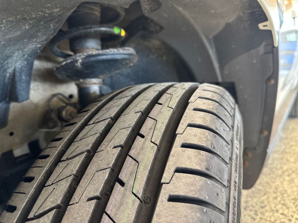 Dacia Duster 2022 Valkoinen