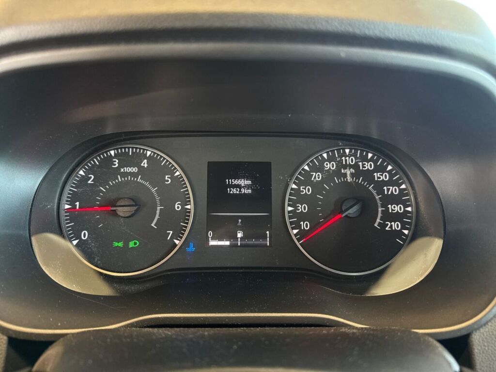 Dacia Duster 2022 Valkoinen