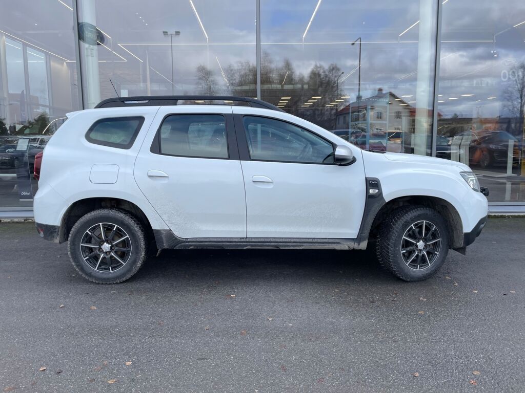 Dacia Duster 2022 Valkoinen