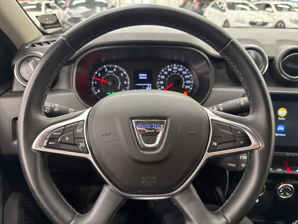 Dacia Duster 2022 Valkoinen