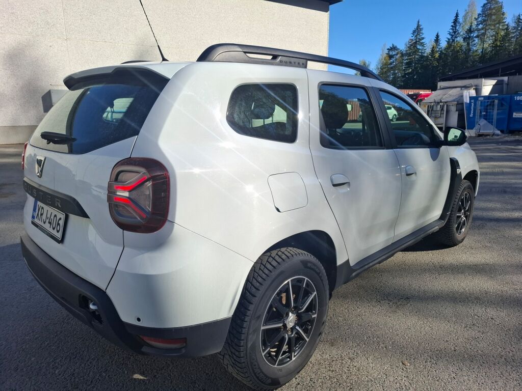 Dacia Duster 2022 Valkoinen