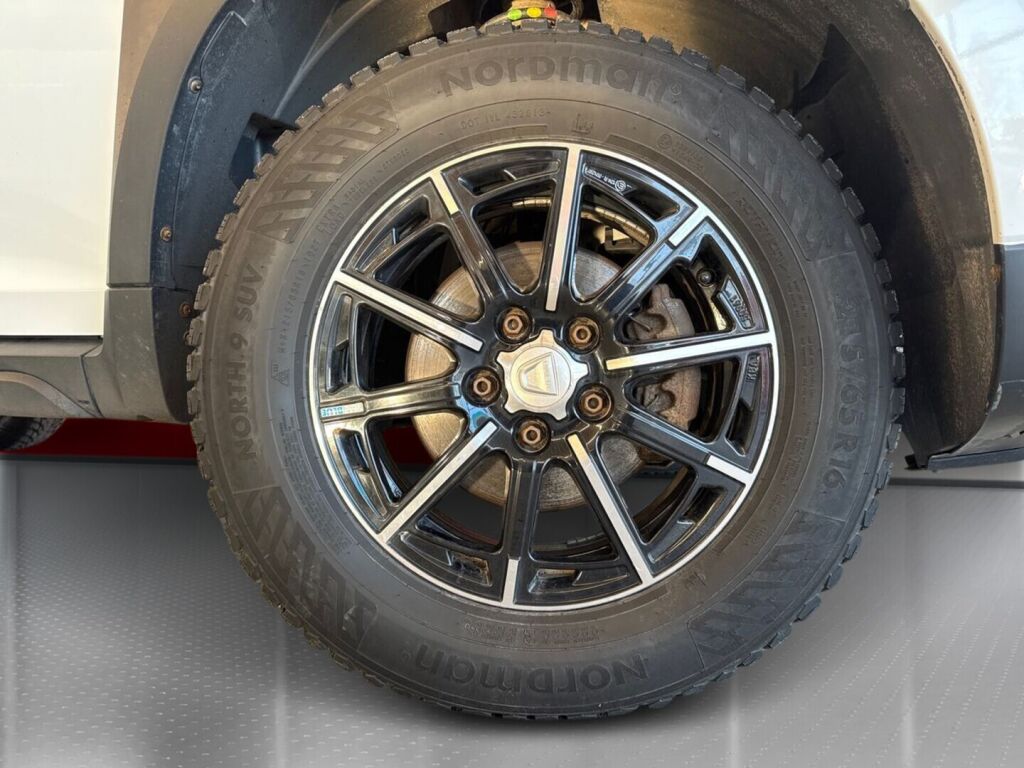 Dacia Duster 2022 Valkoinen