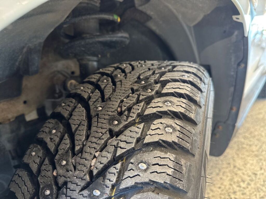 Dacia Duster 2022 Valkoinen