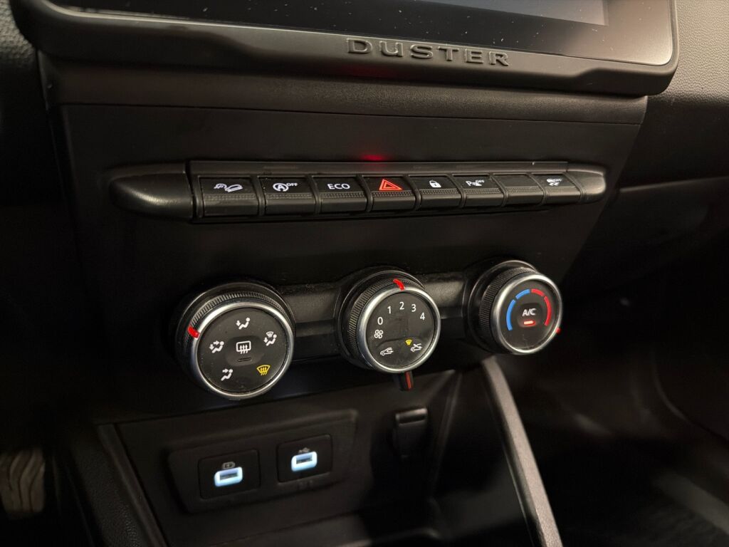 Dacia Duster 2022 Valkoinen