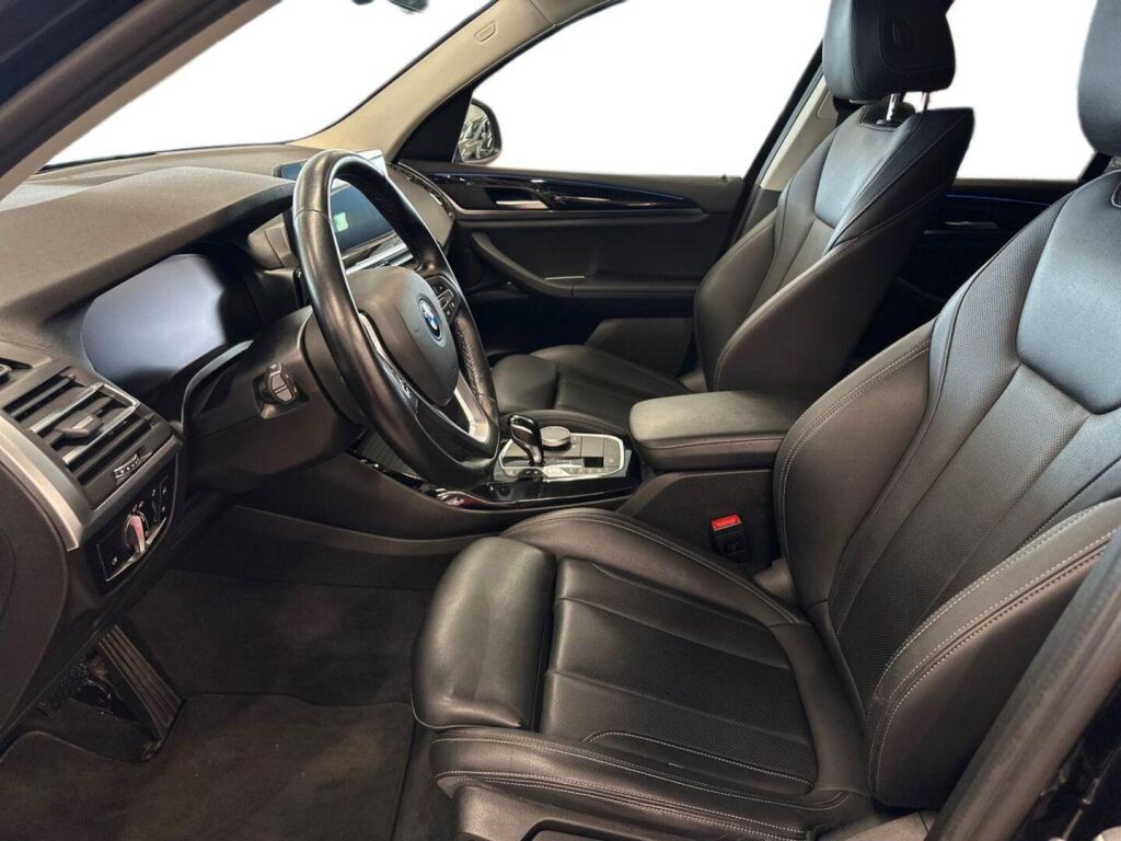 BMW X3 2022 Musta