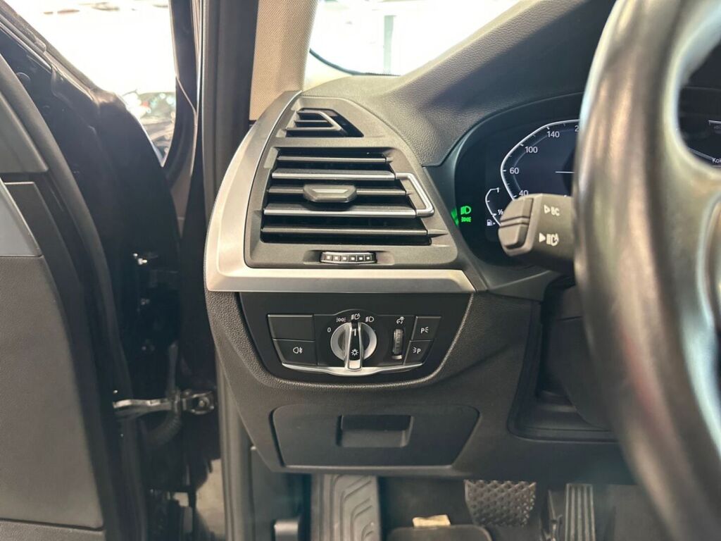 BMW X3 2022 Musta