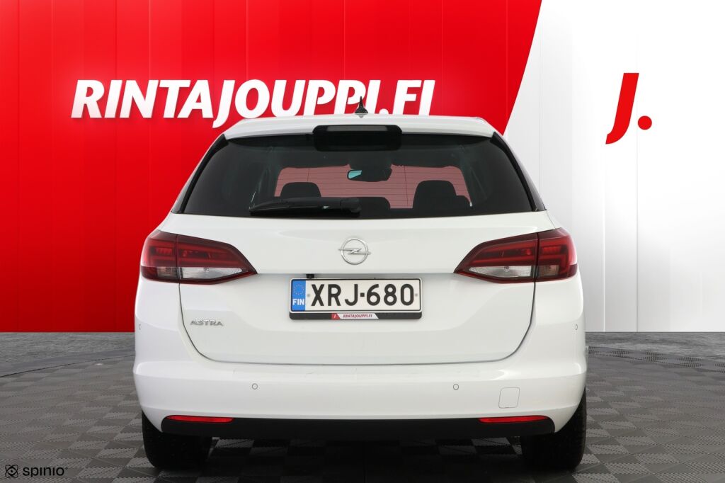 Opel Astra 2022 Valkoinen
