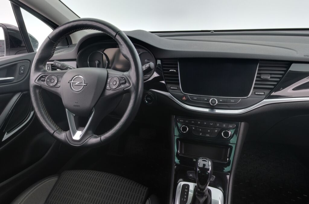 Opel Astra 2022 Valkoinen