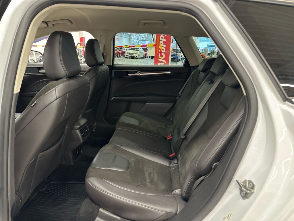 Ford Mondeo 2018 Valkoinen