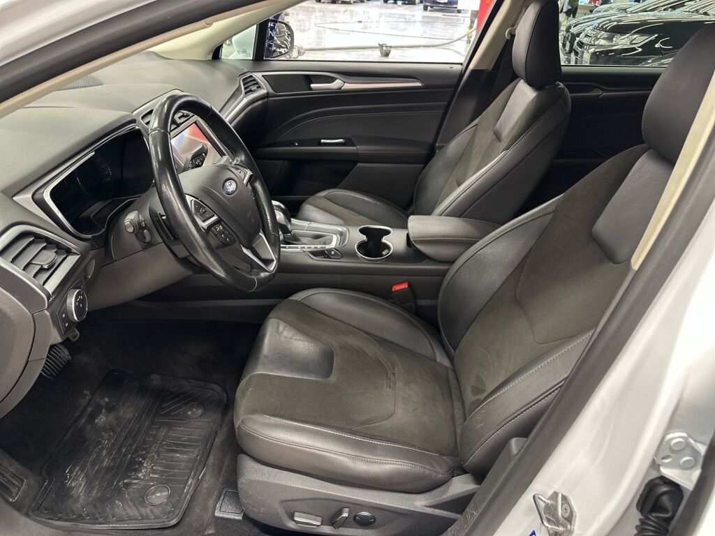 Ford Mondeo 2018 Valkoinen