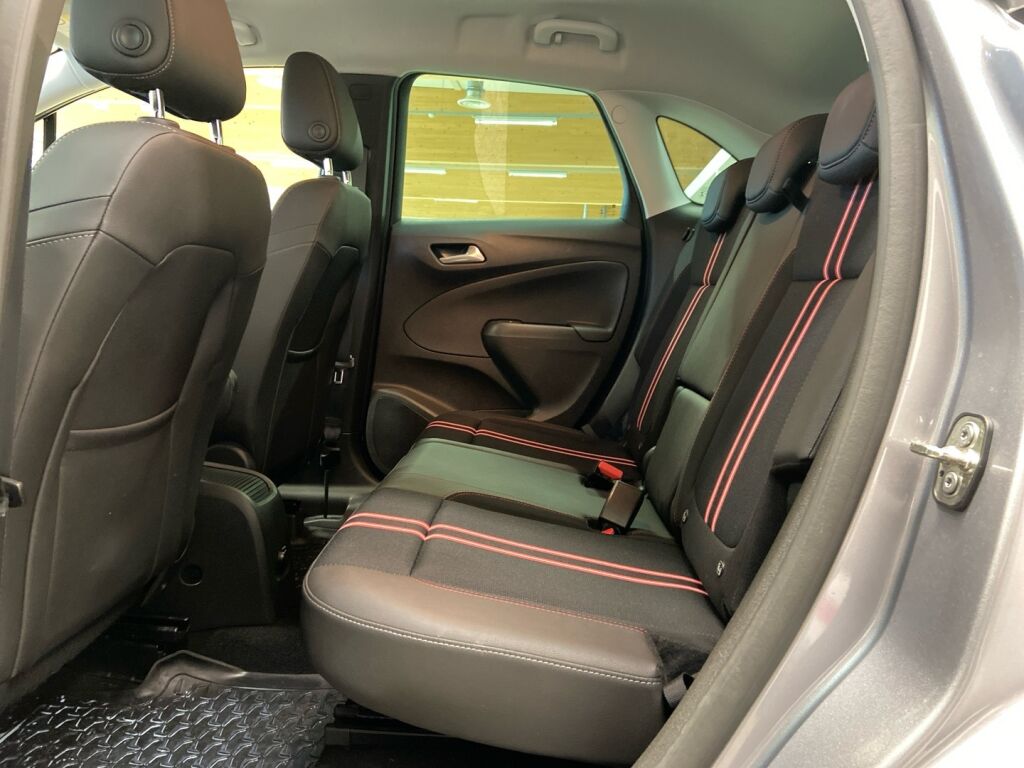 Opel Crossland 2022 Harmaa