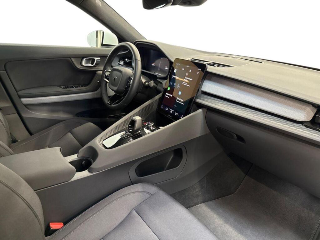 Polestar 2 2022 Valkoinen