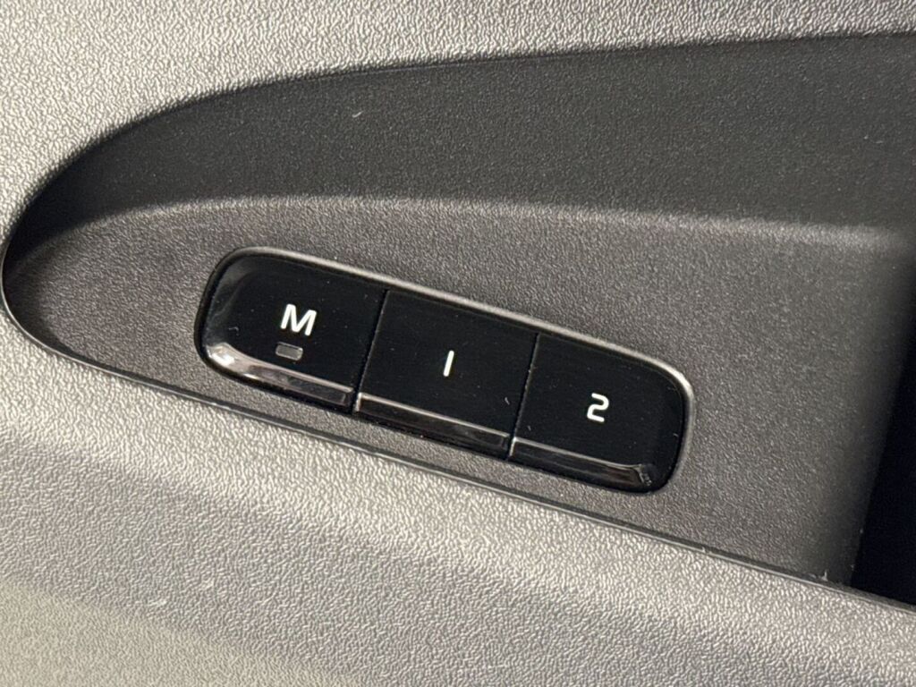 Polestar 2 2022 Valkoinen