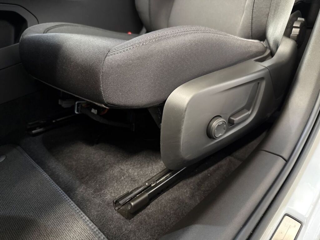 Polestar 2 2022 Valkoinen