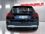 Volvo V90 Cross Country 2022 Musta