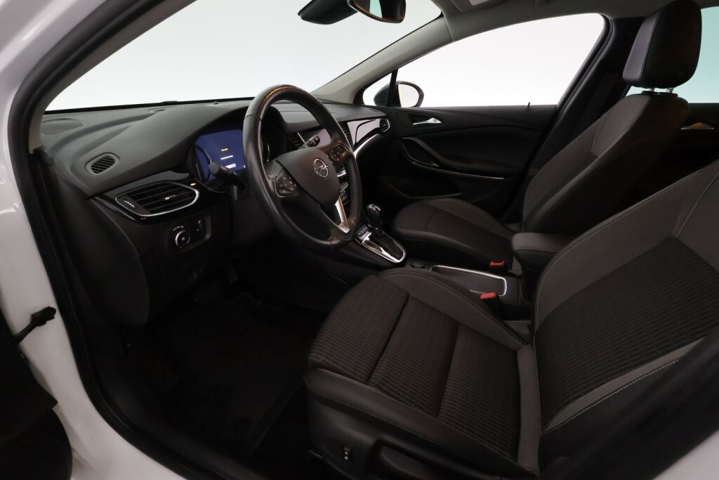 Opel Astra 2022 Valkoinen