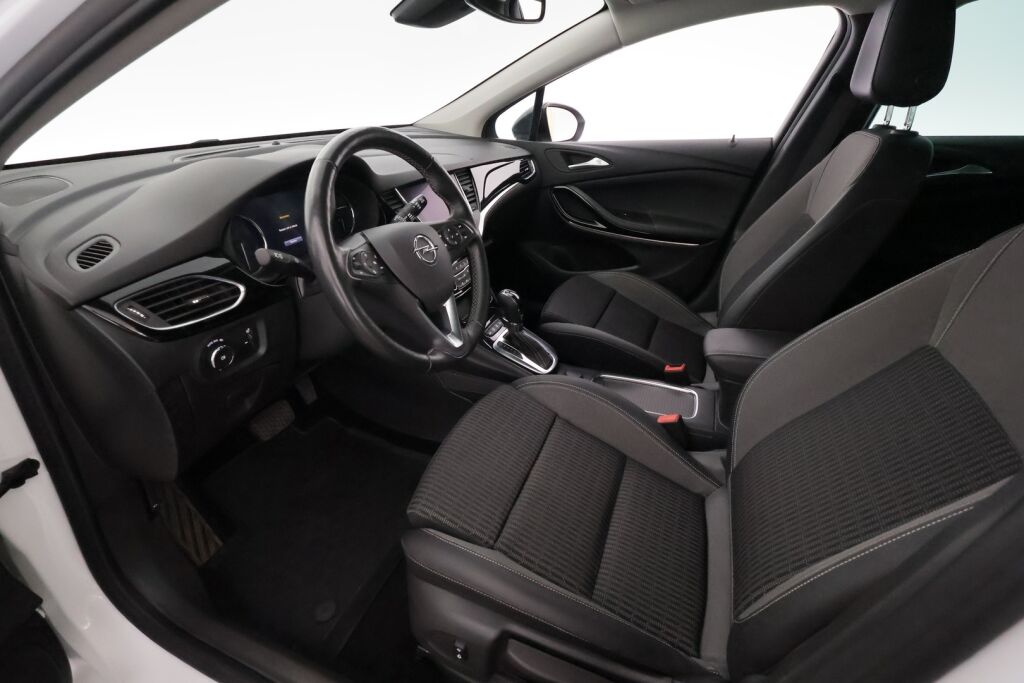 Opel Astra 2022 Valkoinen