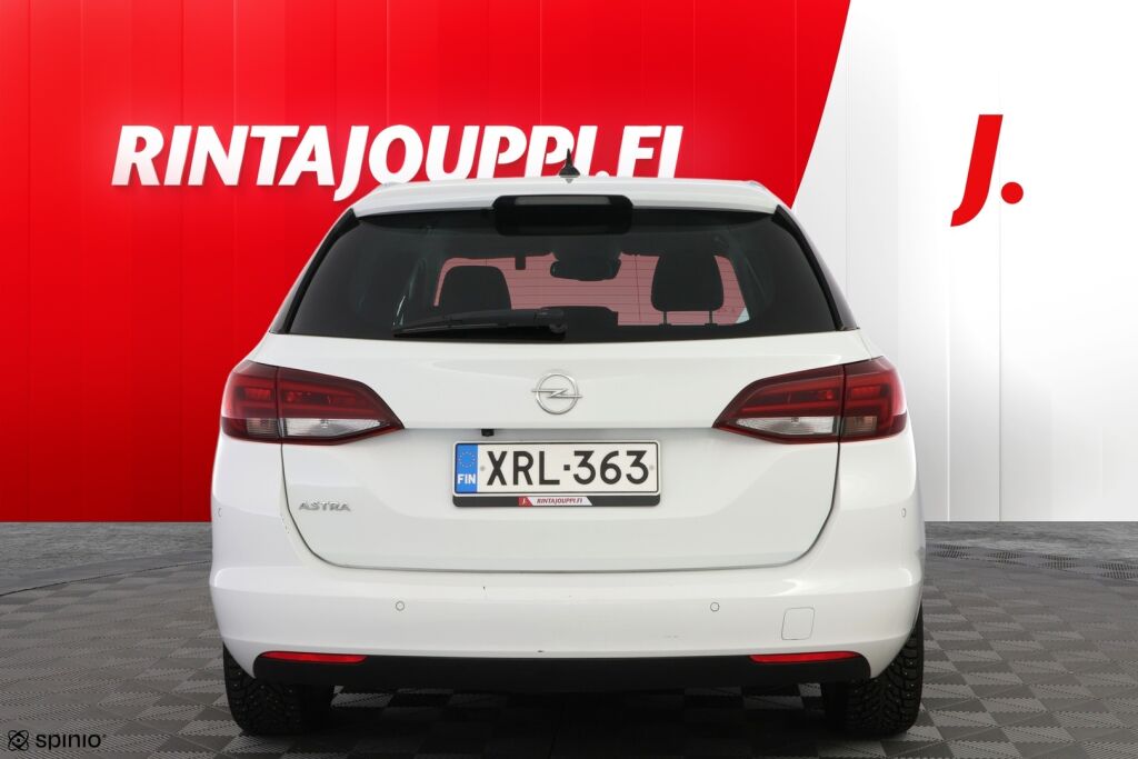 Opel Astra 2022 Valkoinen