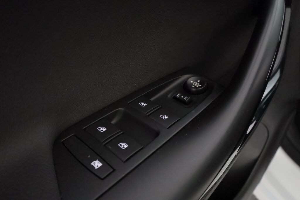 Opel Astra 2022 Valkoinen