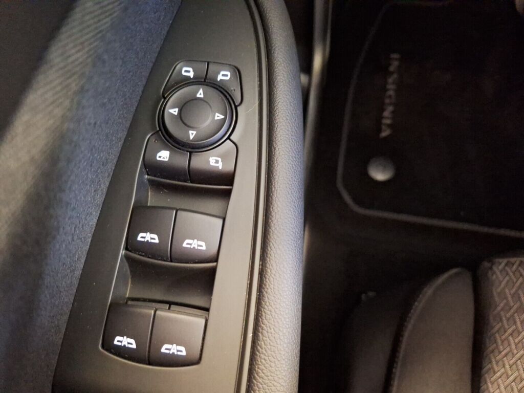 Opel Insignia 2022 Valkoinen