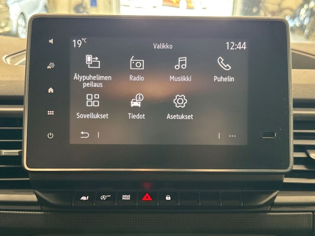 Renault Trafic 2022 Valkoinen