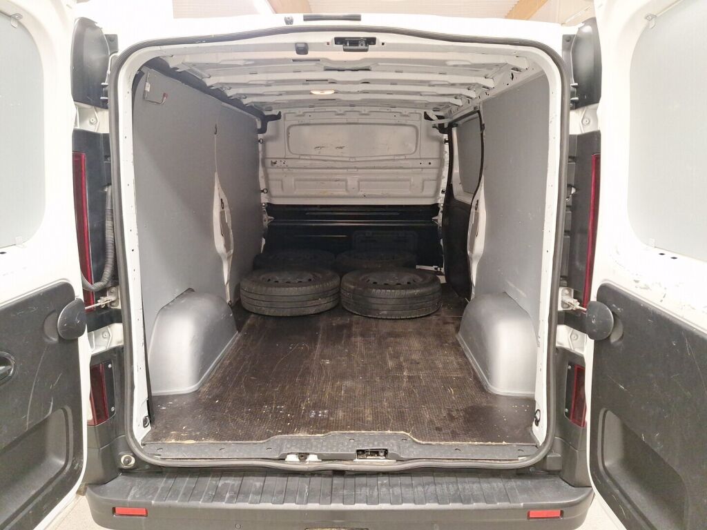 Renault Trafic 2022 Valkoinen