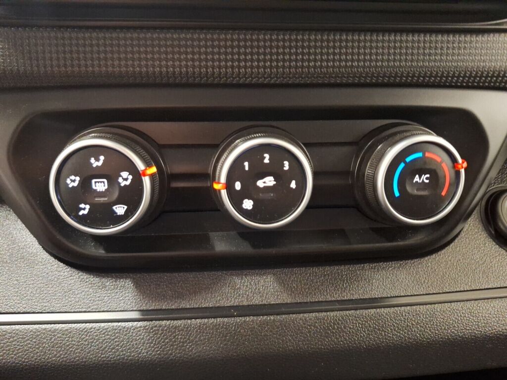 Renault Trafic 2022 Valkoinen