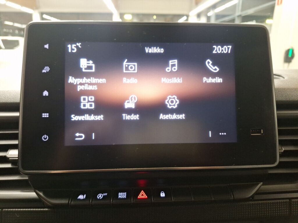 Renault Trafic 2022 Valkoinen