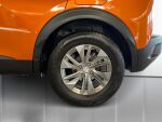 Peugeot 2008 2022 Oranssi