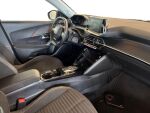 Peugeot 2008 2022 Oranssi