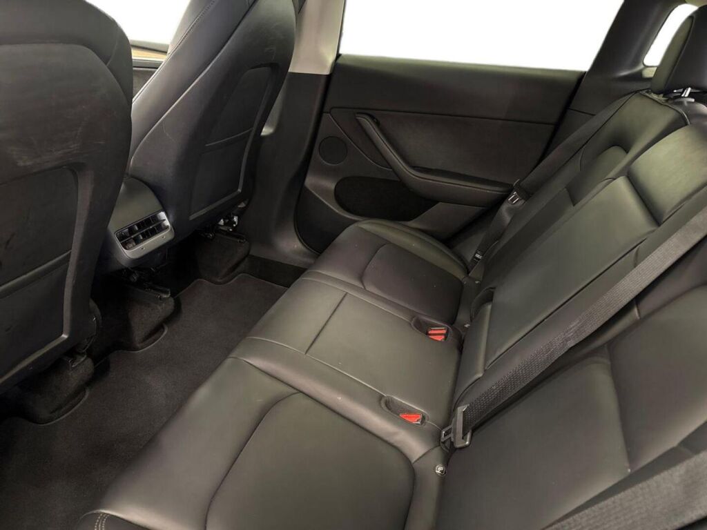 Tesla Model Y 2021 Valkoinen