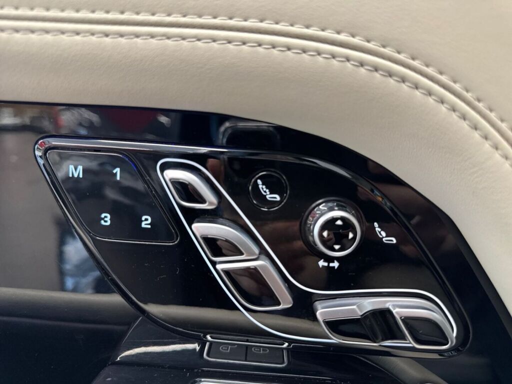 Land Rover Range Rover 2019 Harmaa