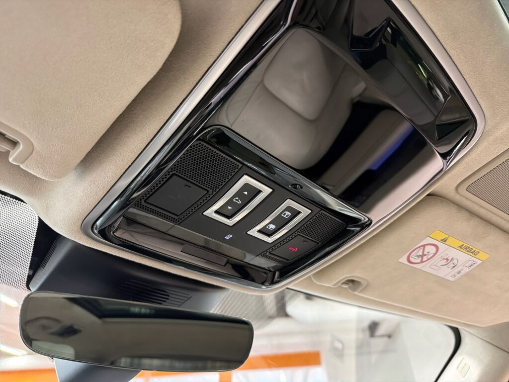 Land Rover Range Rover 2019 Harmaa